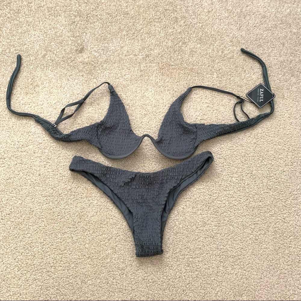 Zaful never worn before wired bikini!